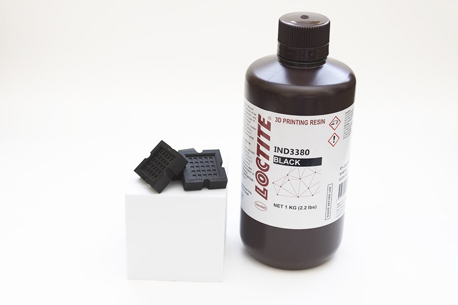 LOCTITE® 3D IND3380 Black bottle and sample part