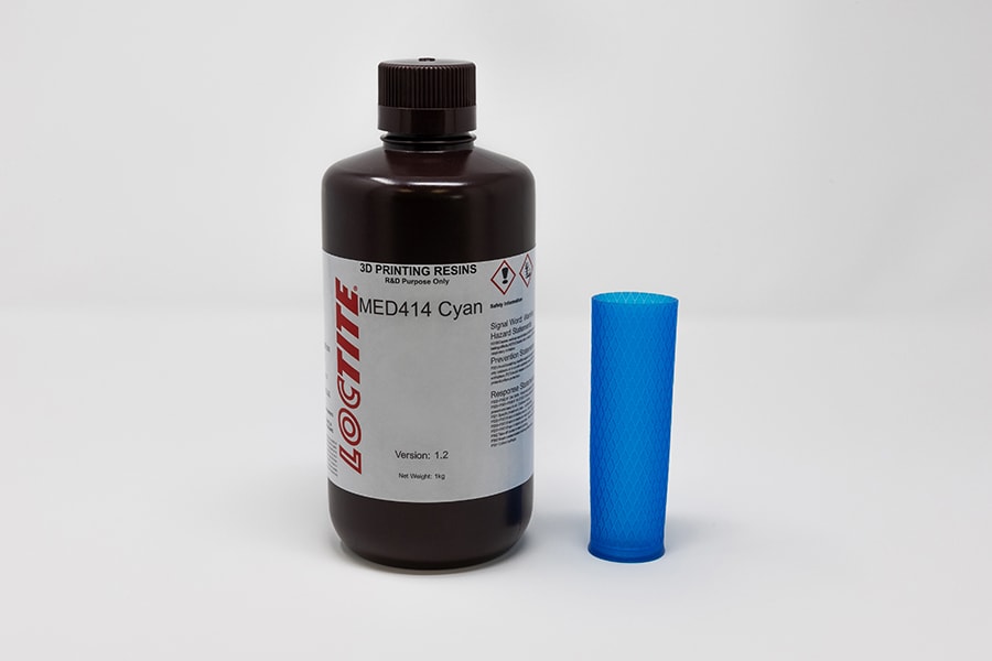 LOCTITE® 3D MED414 Blue bottle and sample part
